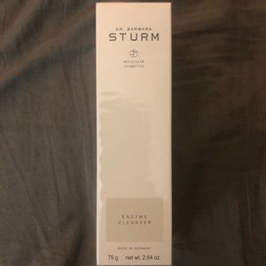 Dr Barbara Sturm Enzyme cleanser
